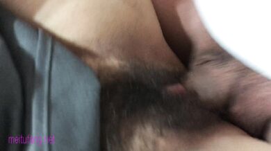 单位聚餐公司新来的美女实习生被领导灌醉带回酒店卧槽！操到一半醒了这下可麻烦了 (1)